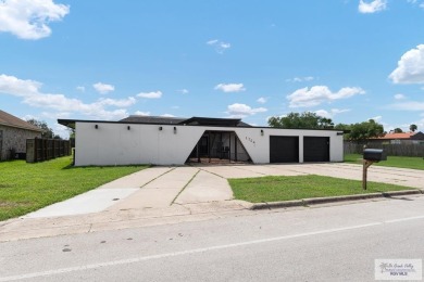 Beach Home For Sale in Brownsville, Texas