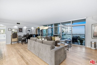 Beach Condo Active Under Contract in Marina Del Rey, California