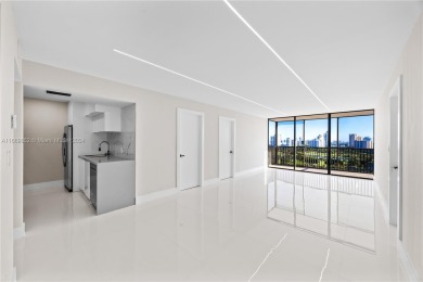 Beach Condo For Sale in Aventura, Florida