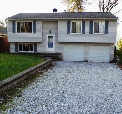 Beach Home Sale Pending in Madison, Ohio