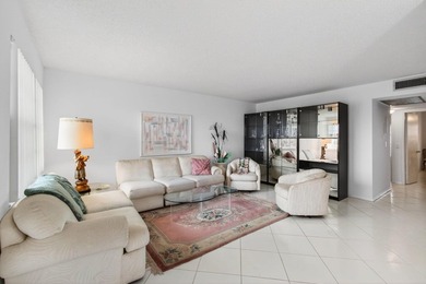 Beach Condo For Sale in Boca Raton, Florida