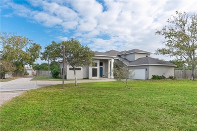 Beach Home For Sale in Corpus Christi, Texas