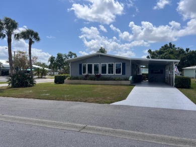 Beach Home For Sale in Sarasota, Florida