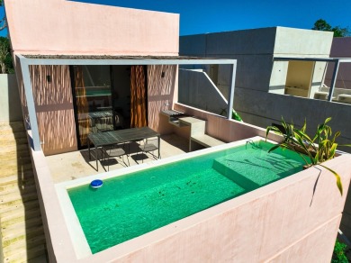 Beach Townhome/Townhouse For Sale in Tulum,