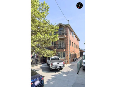 Beach Townhome/Townhouse For Sale in College Point, New York