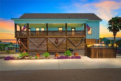 Beach Home For Sale in Port Aransas, Texas