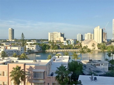 Beach Condo For Sale in Miami Beach, Florida