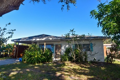 Beach Home Sale Pending in Sarasota, Florida