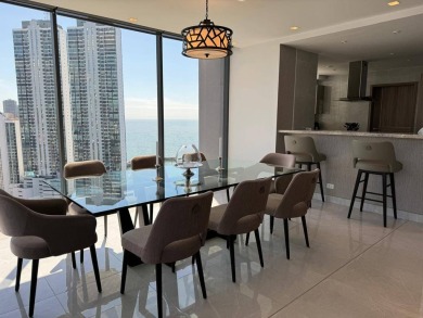 Beach Home For Sale in Panamá,