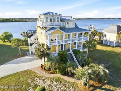 Beach Home For Sale in North Topsail Beach, North Carolina