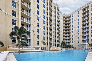 Beach Condo For Sale in West Palm Beach, Florida