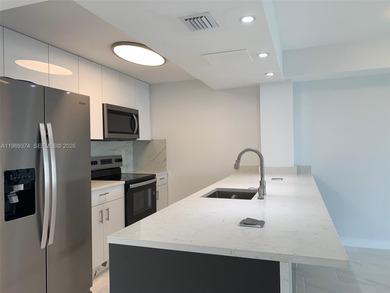 Beach Condo For Sale in Aventura, Florida