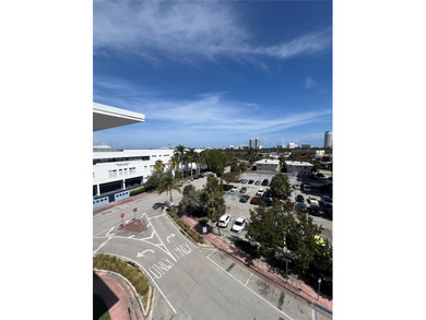 Beach Condo For Sale in Miami Beach, Florida