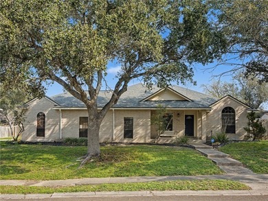 Beach Home Sale Pending in Corpus Christi, Texas