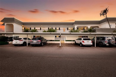 Beach Condo For Sale in Bradenton, Florida