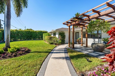 Beach Home For Sale in Boynton Beach, Florida