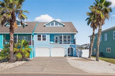 Beach Townhome/Townhouse For Sale in Port Aransas, Texas
