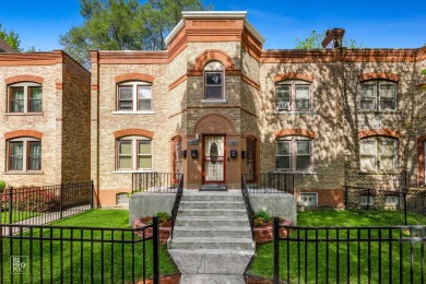 Beach Home For Sale in Chicago, Illinois