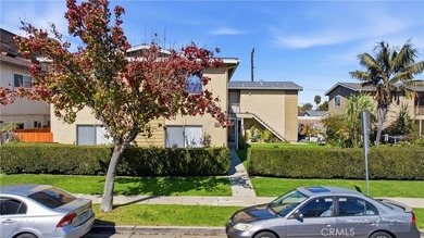 Beach Townhome/Townhouse For Sale in Costa Mesa, California