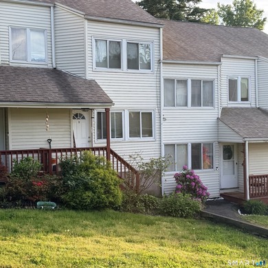 Beach Condo For Sale in New Haven, Connecticut