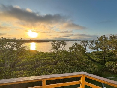 Beach Townhome/Townhouse For Sale in South Pasadena, Florida