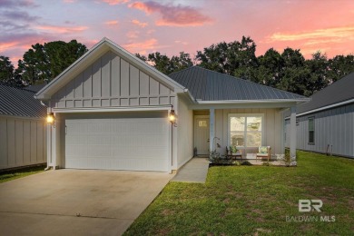 Beach Home For Sale in Foley, Alabama