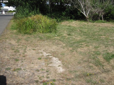 Beach Lot For Sale in Rockaway Beach, Oregon