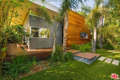 Beach Home For Sale in Venice, California