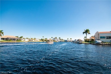 Beach Condo For Sale in Cape Coral, Florida