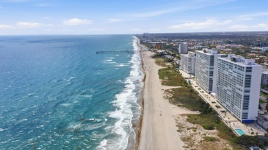 Beach Condo For Sale in Boca Raton, Florida