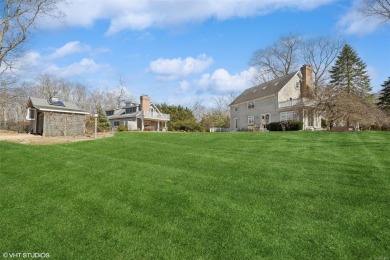 Beach Home For Sale in Southold, New York
