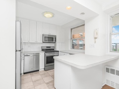 Beach Home For Sale in Bronx, New York