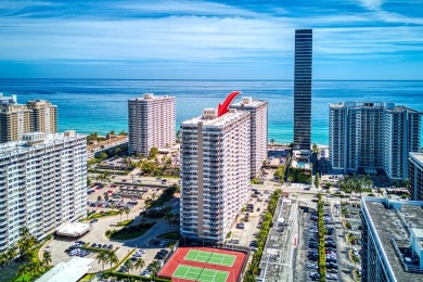 Beach Condo For Sale in Hallandale Beach, Florida