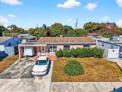 Beach Home For Sale in West Palm Beach, Florida