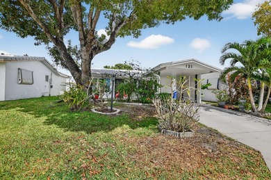 Beach Home For Sale in Pompano Beach, Florida