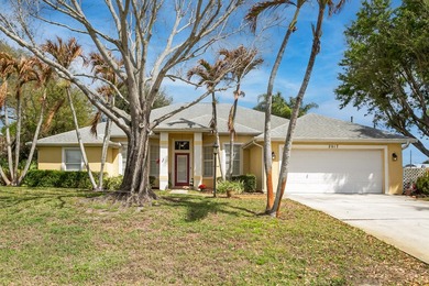 Beach Home For Sale in Port Saint Lucie, Florida