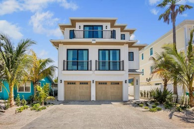 Beach Home For Sale in Bradenton Beach, Florida