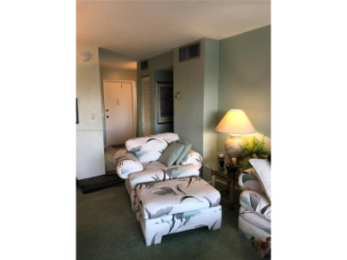 Beach Condo For Sale in Hallandale Beach, Florida