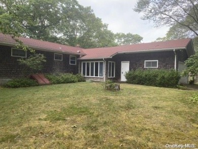 Beach Home Sale Pending in East Hampton, New York