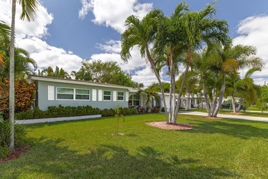 Beach Home For Sale in Boca Raton, Florida