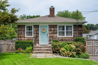 Beach Home For Sale in Stony Brook, New York