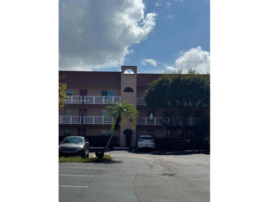 Beach Condo Sale Pending in Sunrise, Florida