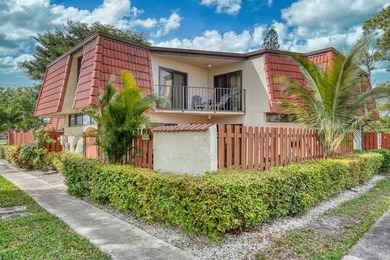 Beach Townhome/Townhouse For Sale in West Palm Beach, Florida