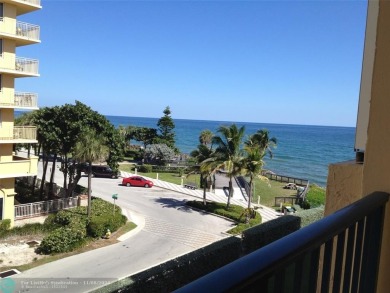 Beach Condo For Sale in Hillsboro Beach, Florida