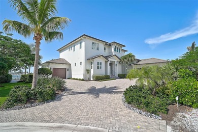 Beach Home For Sale in Sarasota, Florida