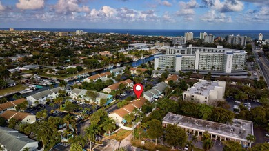 Beach Townhome/Townhouse For Sale in Pompano Beach, Florida