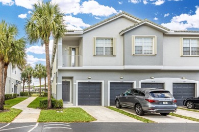 Beach Condo For Sale in Greenacres, Florida