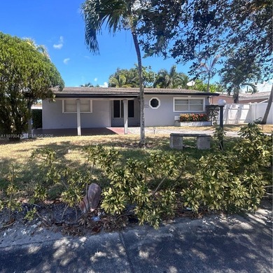 Beach Home For Sale in Pompano Beach, Florida