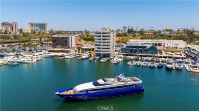 Beach Condo For Sale in Newport Beach, California