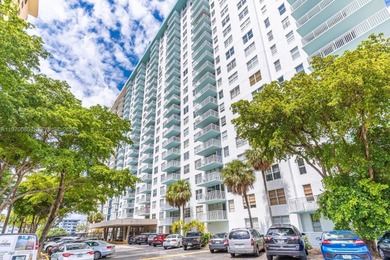 Beach Condo For Sale in Sunny Isles Beach, Florida